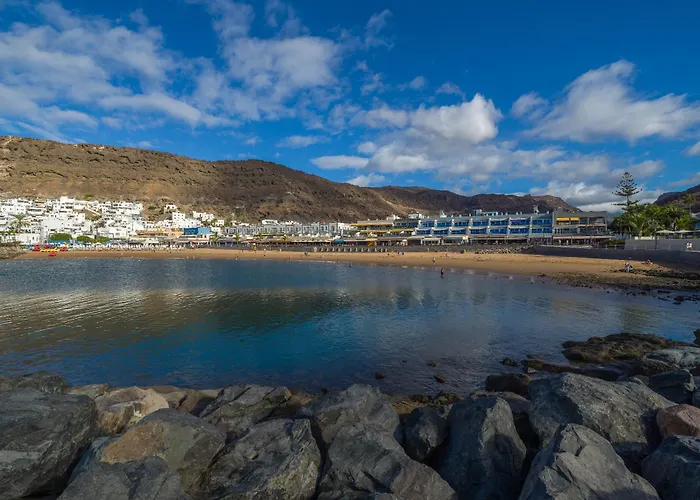 Amarre Port 莫甘海滩